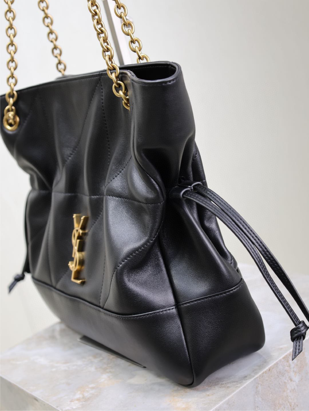 Borsa pochon Yves Saint Laurent Dimensioni: 27*29*11 cm