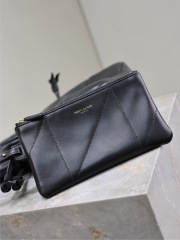 Borsa pochon Yves Saint Laurent Dimensioni: 27*29*11 cm