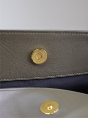 Borsa pochon Yves Saint Laurent Dimensioni: 27*29*11 cm