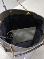 Borsa pochon Yves Saint Laurent Dimensioni: 27*29*11 cm