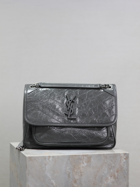 Beg niki Yves Saint Laurent Saiz：28*20.5*8.5sm