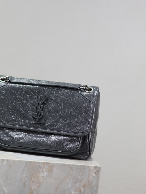 Borsa Niki Yves Saint Laurent Dimensioni: 28*20,5*8,5 cm