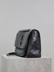 Borsa Niki Yves Saint Laurent Dimensioni: 28*20,5*8,5 cm