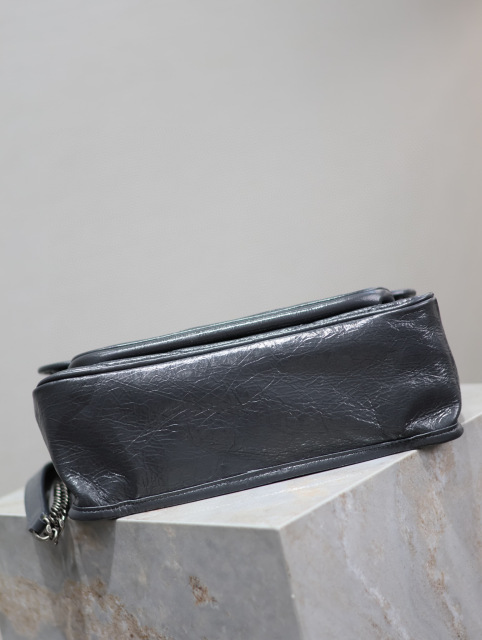 Borsa Niki Yves Saint Laurent Dimensioni: 28*20,5*8,5 cm