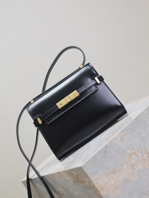 Yves Saint Laurent Mini-Unterarmtasche Größe: 19 x 14 x 4 cm