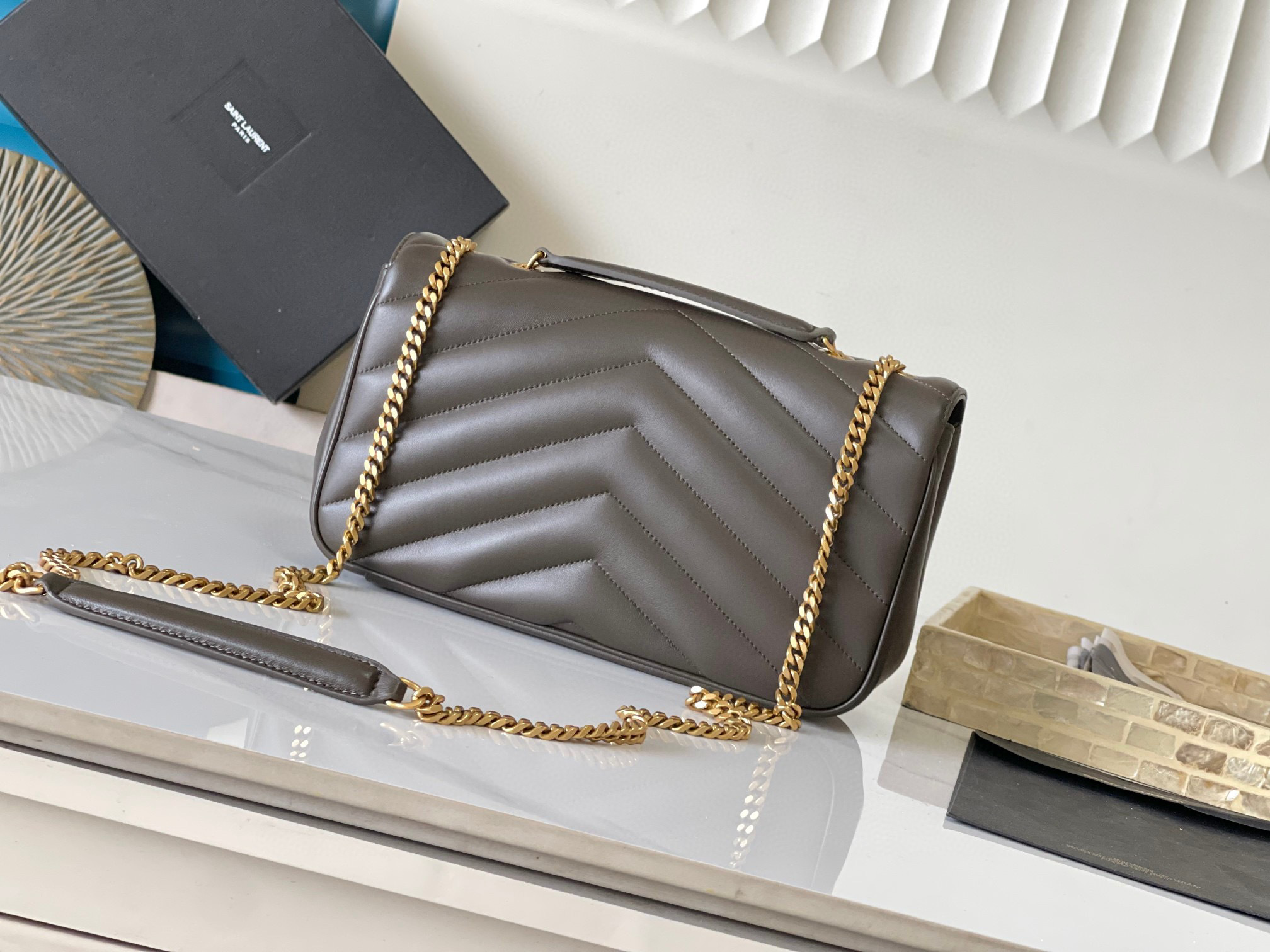 Yves Saint Laurent Borsa a busta Dimensioni: 29*17*10cm