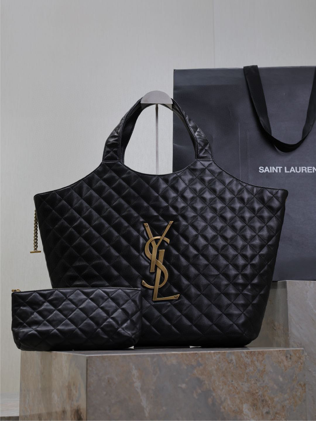 Yves Saint Laurent Einkaufstasche Größe: 58*61*8cm