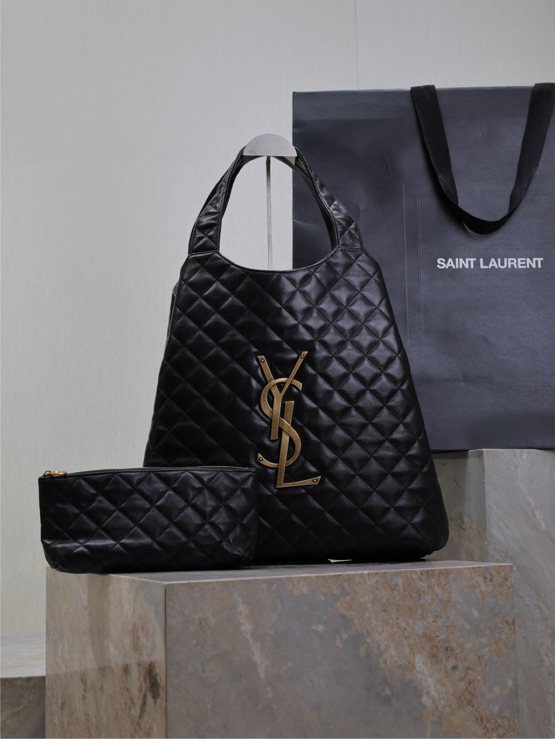 Yves Saint Laurent Einkaufstasche Größe: 58*61*8cm