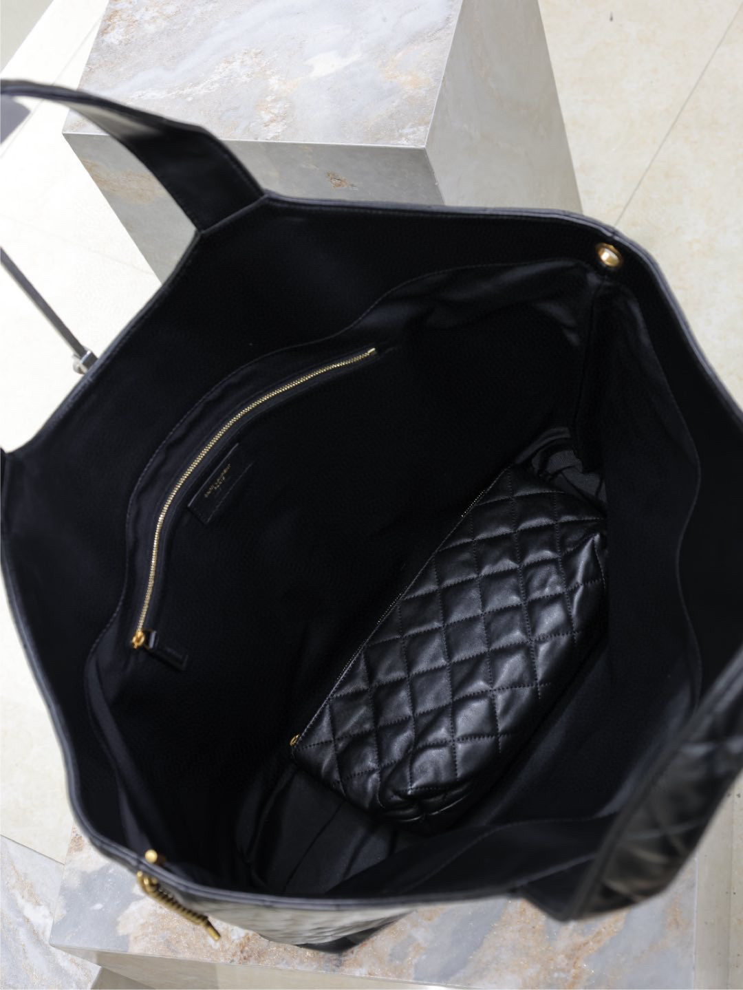 Yves Saint Laurent Einkaufstasche Größe: 58*61*8cm