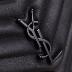 Yves Saint Laurent messenger/courier bag Size：32*22*11cm