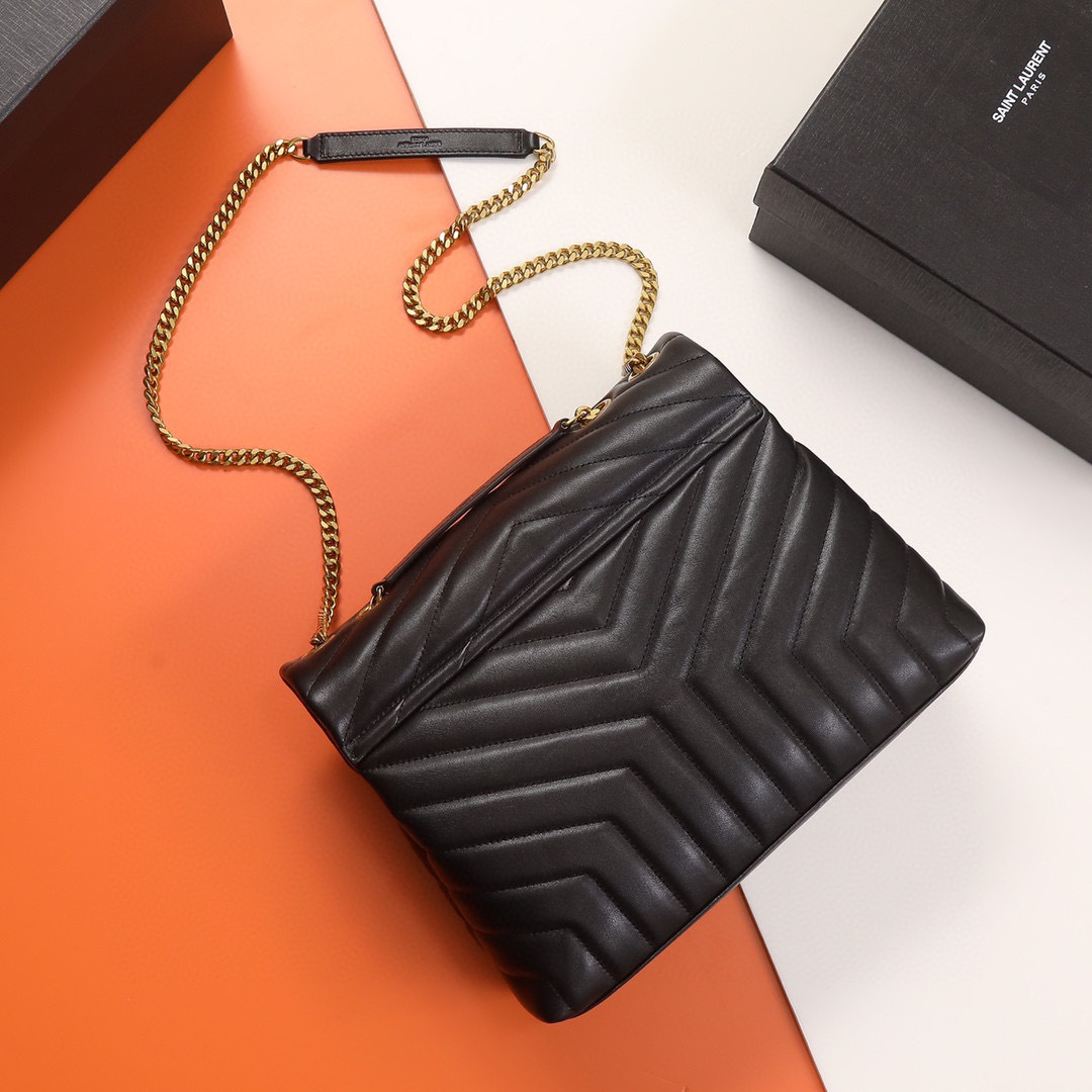Yves Saint Laurent messenger/courier bag Size：32*22*11cm