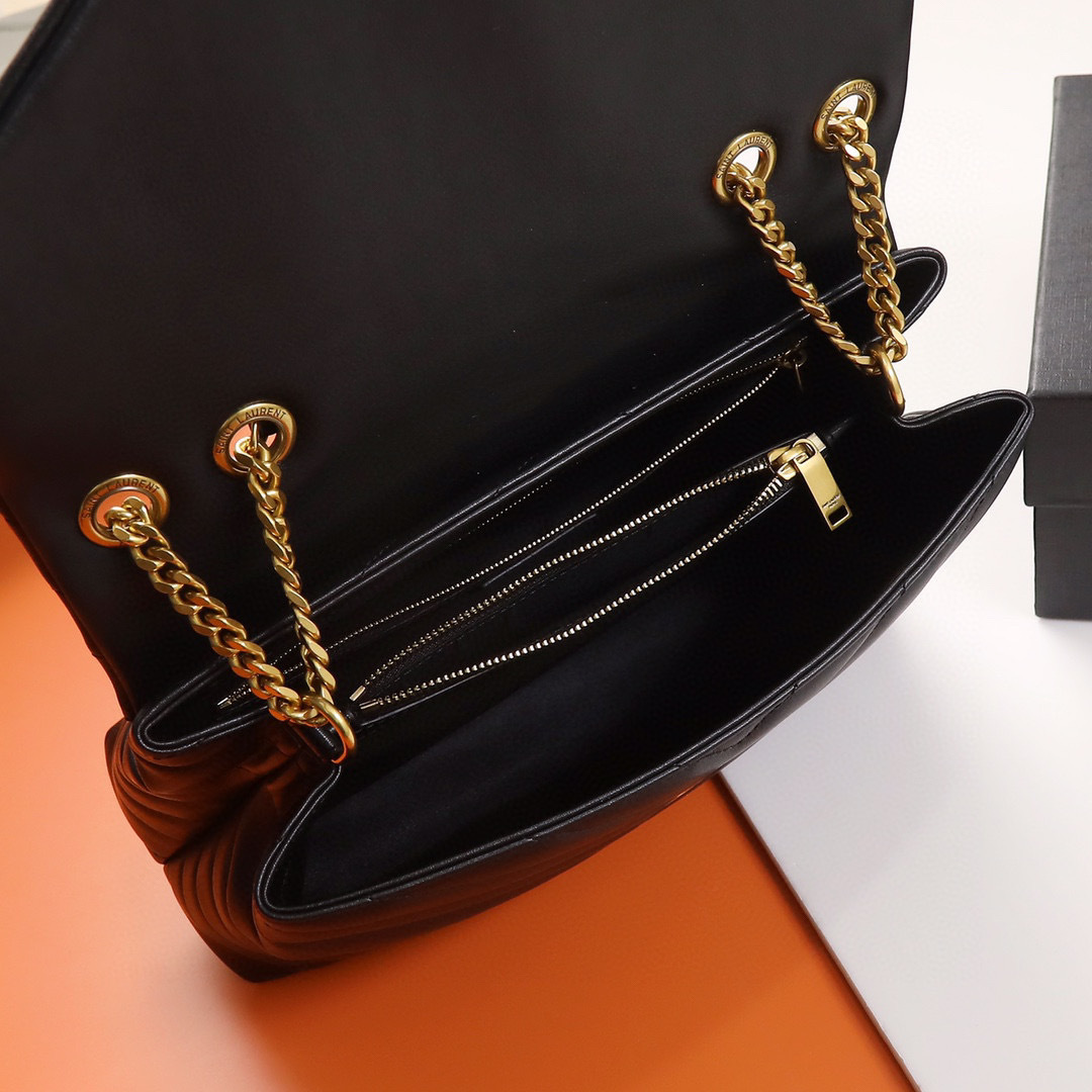 Yves Saint Laurent messenger/courier bag Size：32*22*11cm