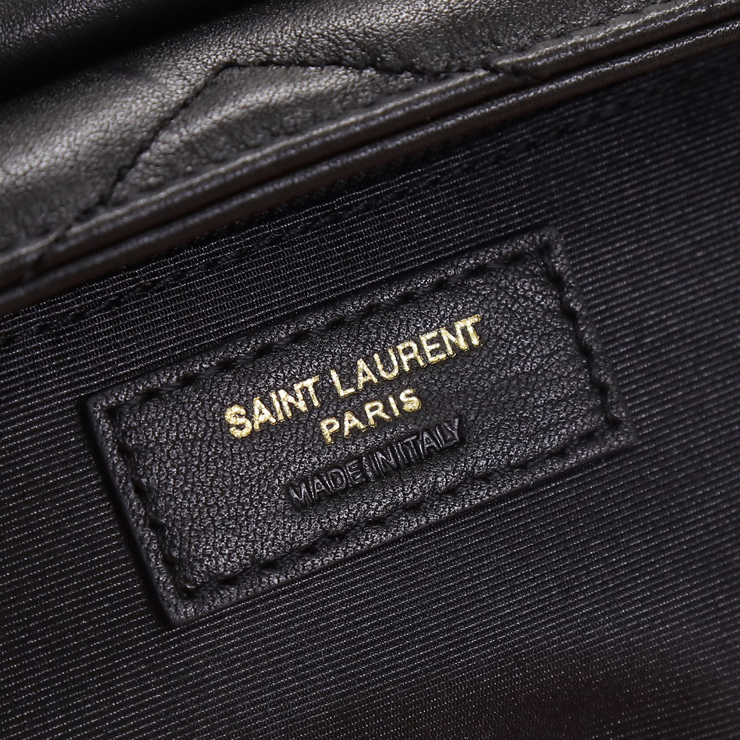Yves Saint Laurent messenger/courier bag Size：32*22*11cm