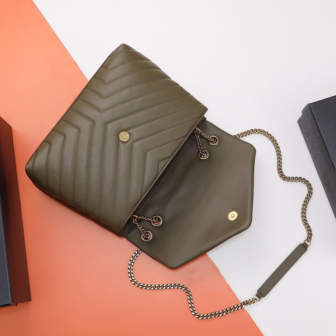 Borsa a tracolla/corriere Yves Saint Laurent Dimensioni: 32*22*11cm