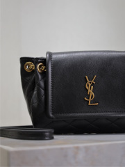 Yves Saint Laurent mini nolita Size：18*13*6cm