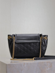 Yves Saint Laurent mini nolita Size：18*13*6cm