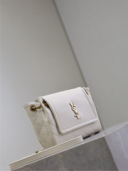 Yves Saint Laurent mini nolita Dimensioni: 18*13*6cm