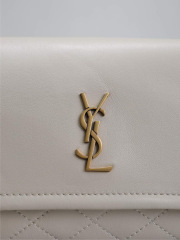 Yves Saint Laurent mini nolita Dimensioni: 18*13*6cm