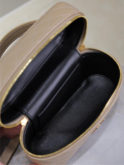 Beg gaby mini Yves Saint Laurent Saiz：18*11*6.5cm