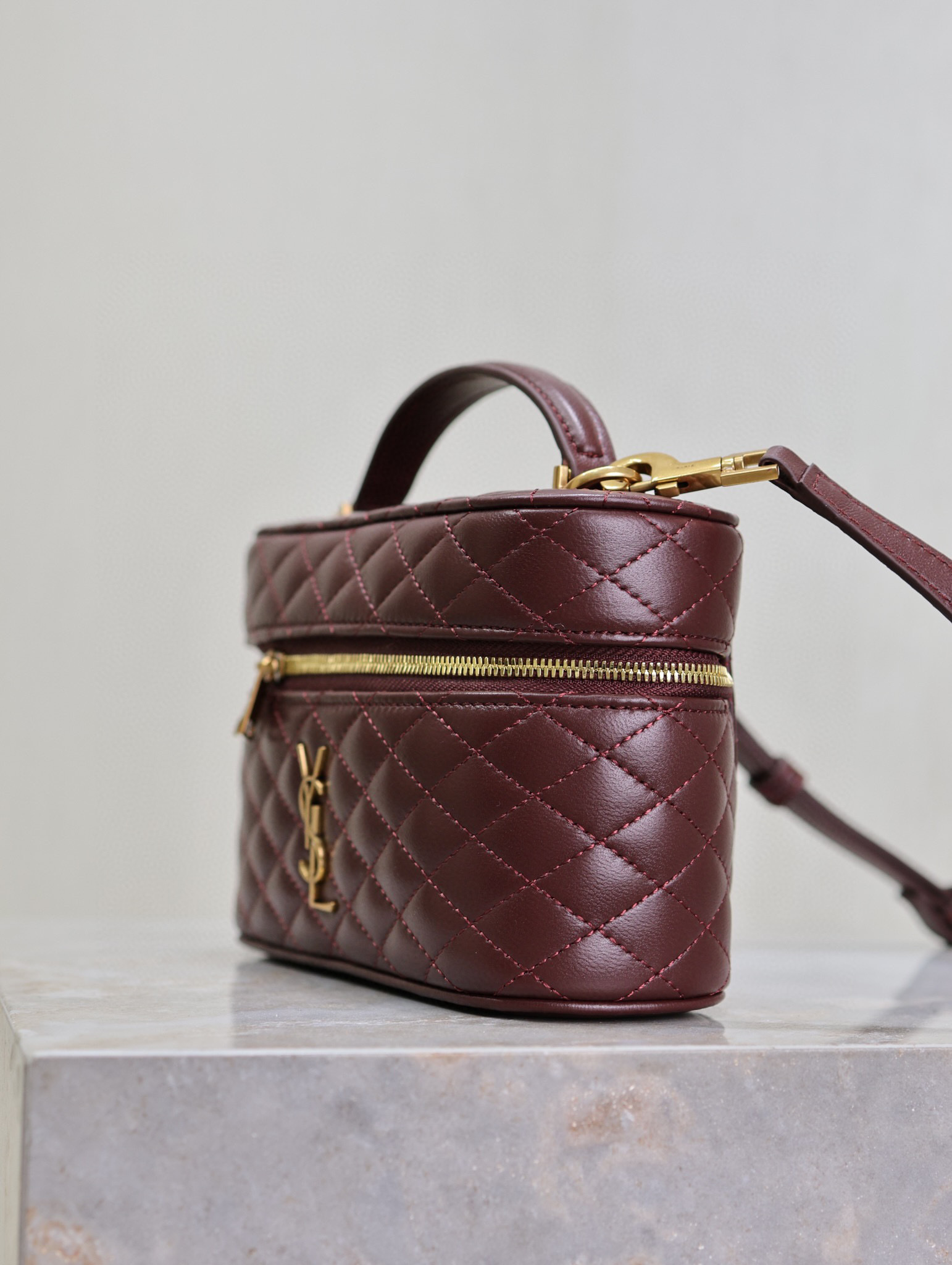 Yves Saint Laurent Mini-Gaby-Tasche Größe: 18 x 11 x 6,5 cm