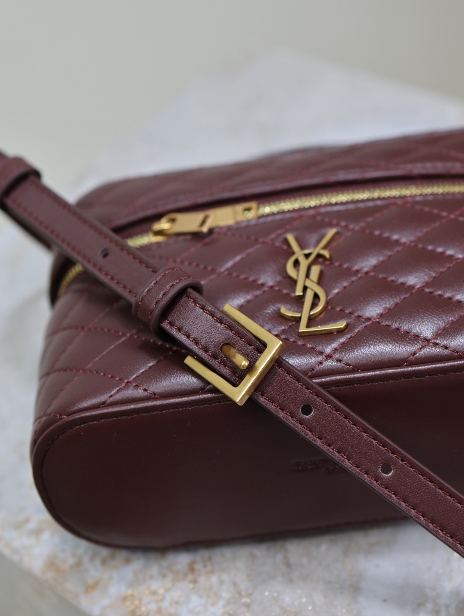 Yves Saint Laurent Mini-Gaby-Tasche Größe: 18 x 11 x 6,5 cm