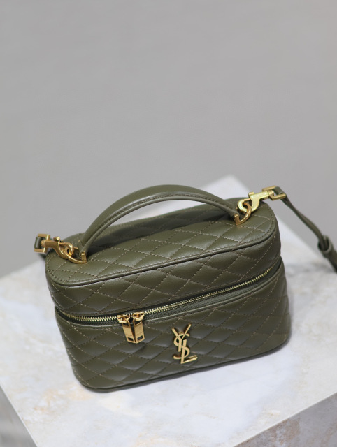 Yves Saint Laurent mini nolita Size：18*13*6cm