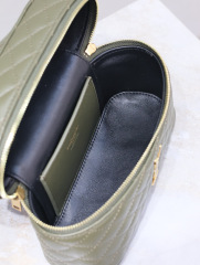Yves Saint Laurent mini nolita Size：18*13*6cm