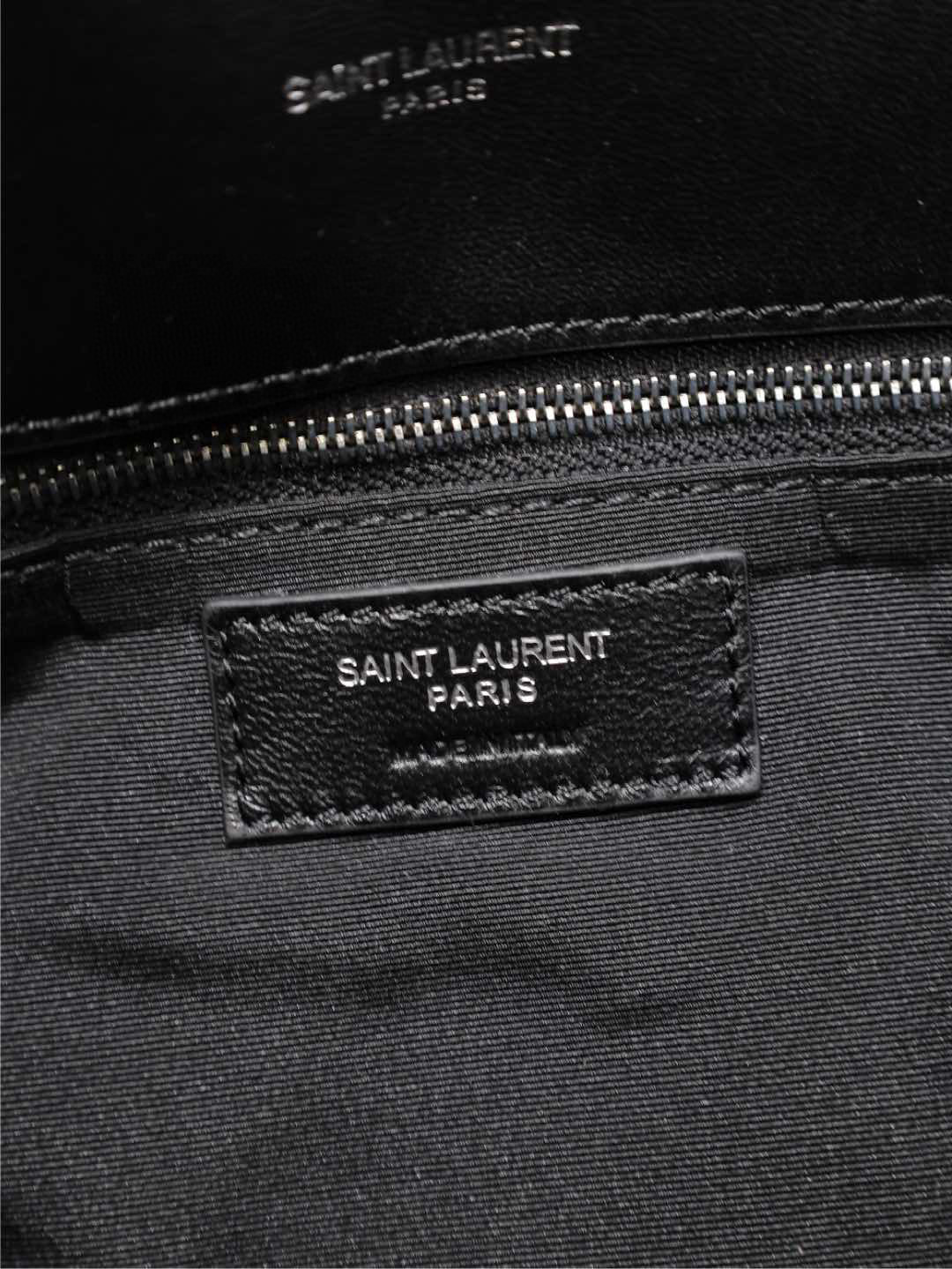 Yves Saint Laurent loulou 羽绒包 尺寸：35*23*13.5cm