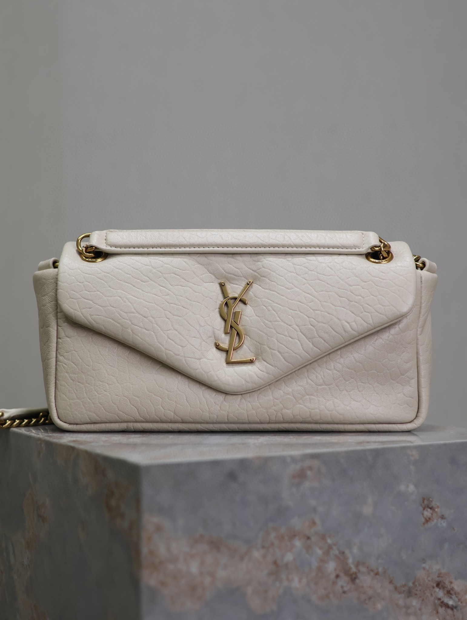 Yves Saint Laurent calypso 包尺寸：26*14*7cm