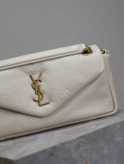 Yves Saint Laurent calypso 包尺寸：26*14*7cm