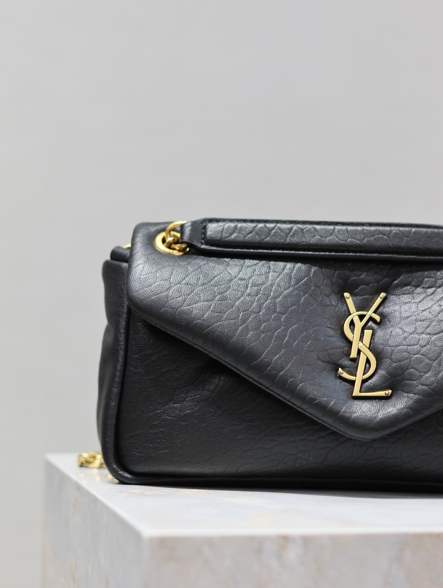 Yves Saint Laurent calypso 包尺寸：26*14*7cm