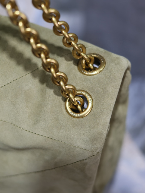 Yves Saint Laurent jamle bag Size：43*29*9cm