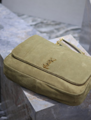 Yves Saint Laurent jamle bag Size：43*29*9cm