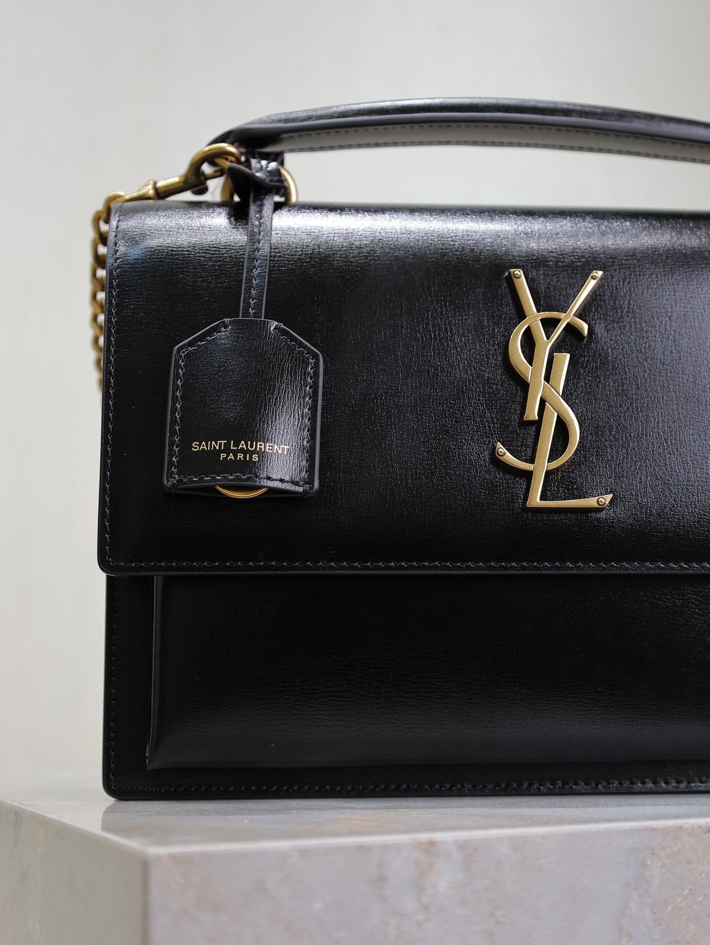 Yves Saint Laurent Sonnenuntergang Tasche Größe: 25 * 18 * 5 cm