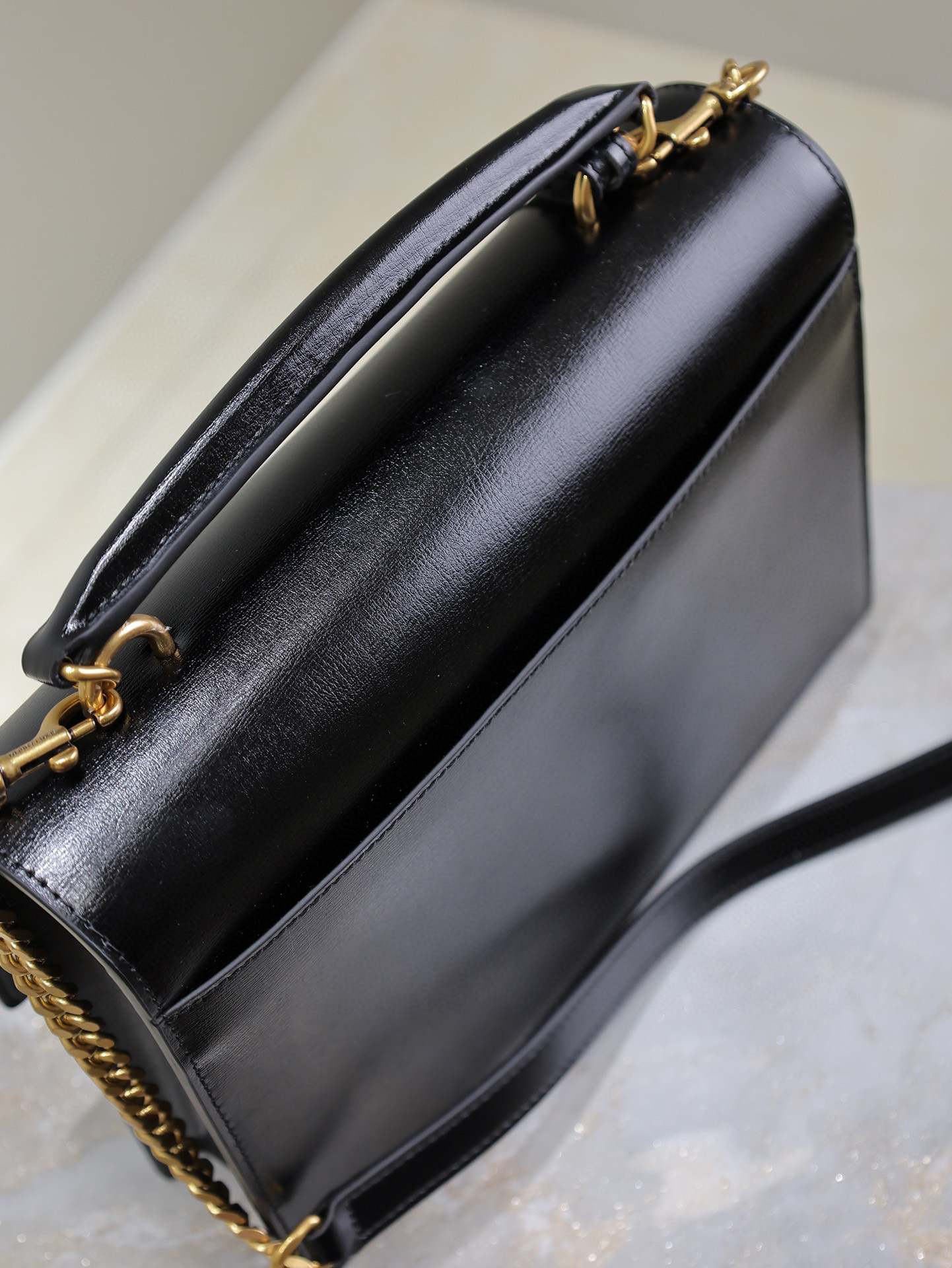 Yves Saint Laurent Sonnenuntergang Tasche Größe: 25 * 18 * 5 cm