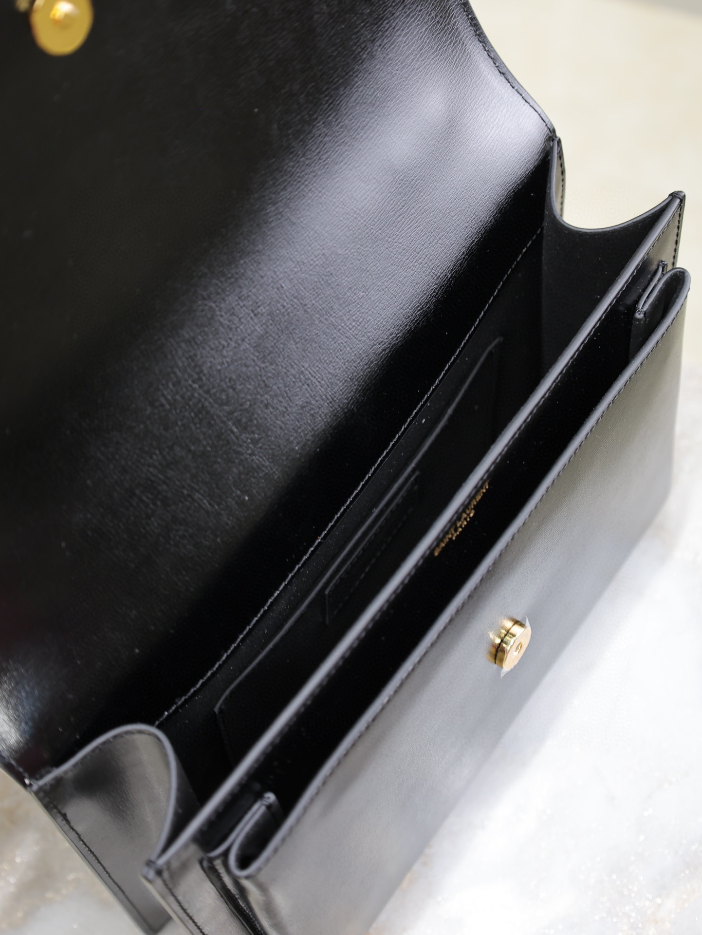 Yves Saint Laurent Sonnenuntergang Tasche Größe: 25 * 18 * 5 cm