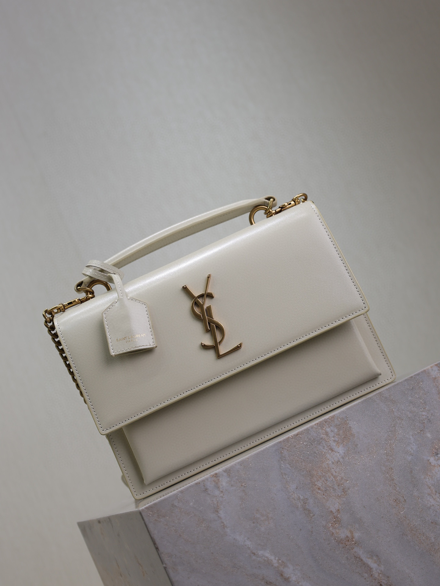 Yves Saint Laurent sunset bag Size：25*18*5cm