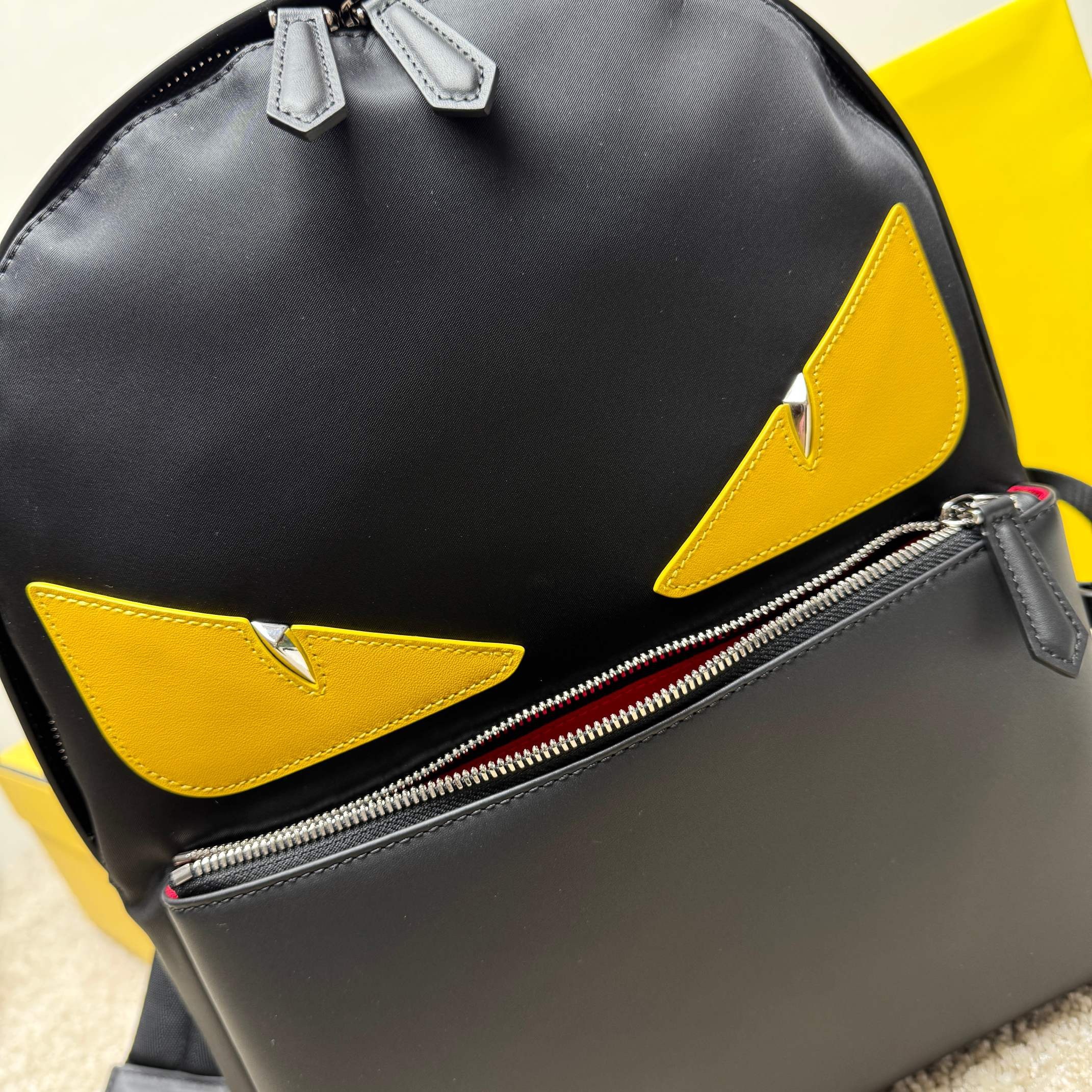 Borsa a tracolla da uomo Fendi Dimensioni: 33*38*16cm