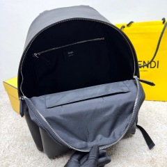 Borsa a tracolla da uomo Fendi Dimensioni: 33*38*16cm