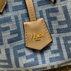 Beg baldi Fendi Saiz：15*15*18.5cm