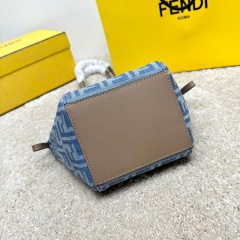 Beg baldi Fendi Saiz：15*15*18.5cm