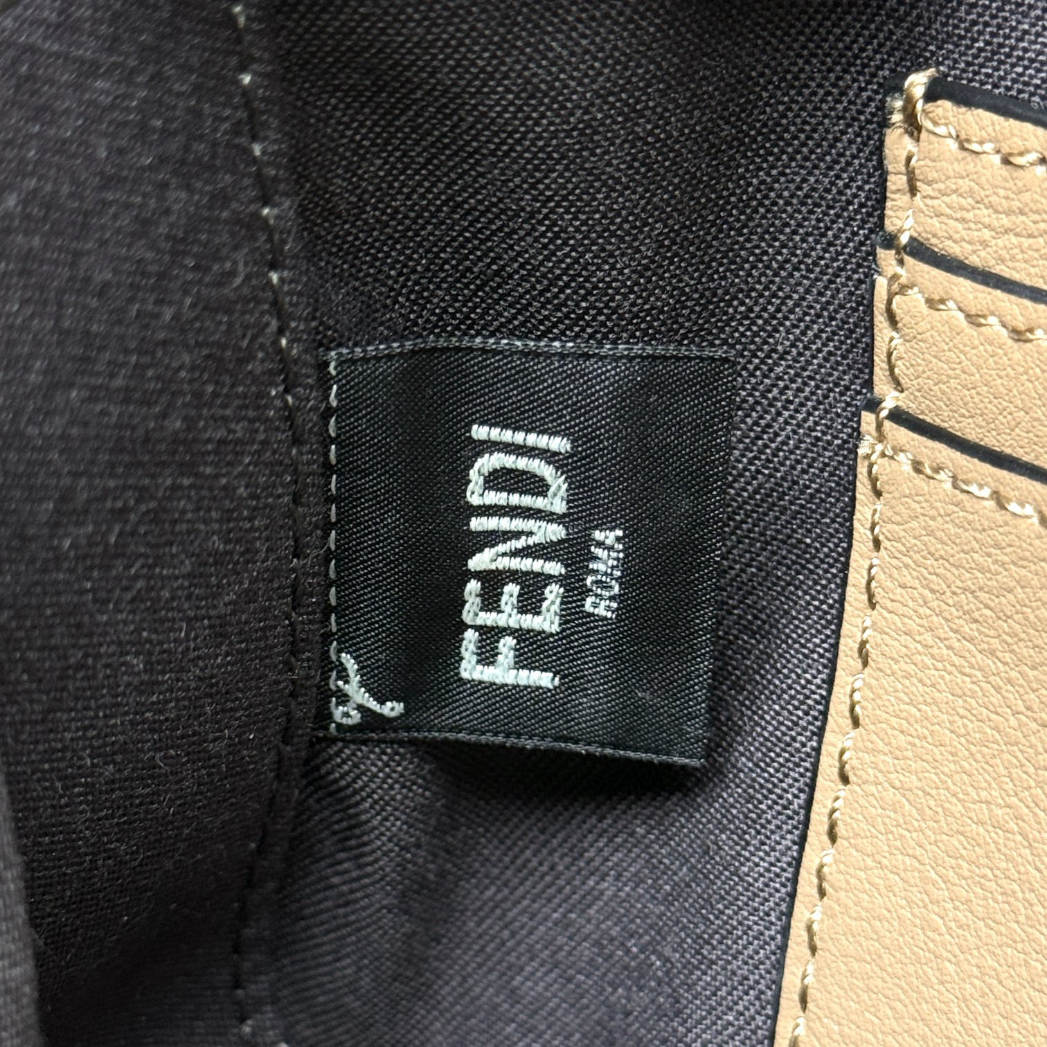 Fendi Mahjong bag Size：20*3*19cm