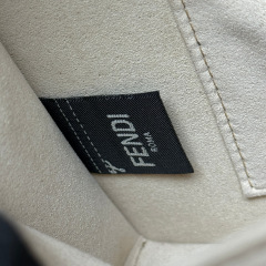 Fendi 单肩包 尺寸：19*13*9cm