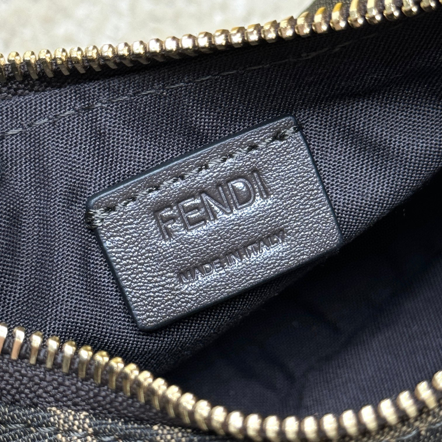 Borsa a forma di cuore Fendi Dimensioni: 16,5*14*5 cm