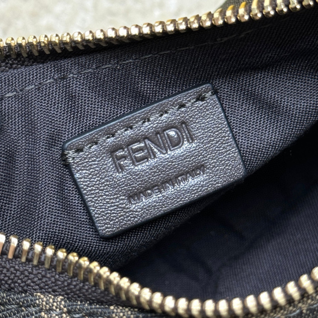 Borsa a forma di cuore Fendi Dimensioni: 16,5*14*5 cm