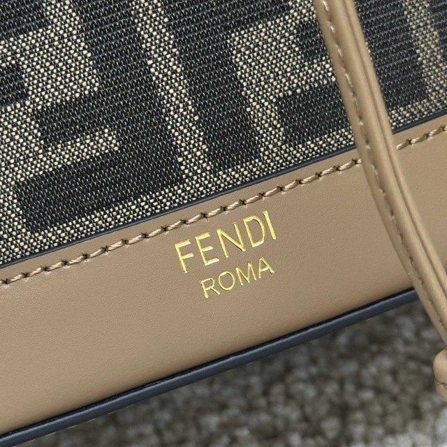 Borsa a secchiello Fendi Dimensioni: 18,5*12*10 cm