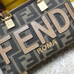 Borsa a mano Fendi Dimensioni: 17*18*8cm