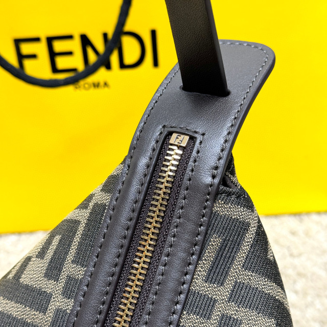Fendi Einzelne Umhängetasche Größe: 34,5 * 4,5 * 20 cm