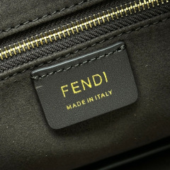 Fendi Einzelne Umhängetasche Größe: 34,5 * 4,5 * 20 cm