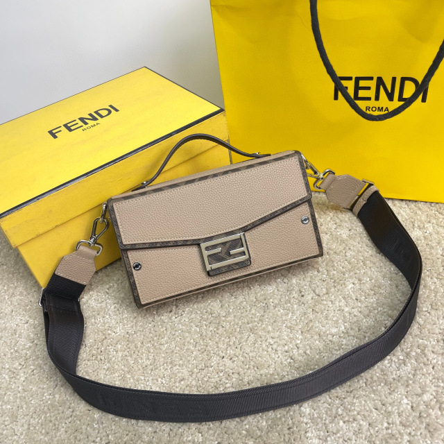 Fendi Hezibao Tasche Größe: 22 x 13 x 6,5 cm